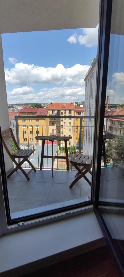 Brand New Two Room Apartment #64 In Elite Rezidence With Free Secure Parking 프라하 외부 사진